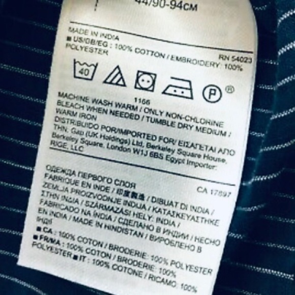 BANANA REPUBLIC Eyelet Tapestry Navy Boxy Crop Top Size Small - Picture 8 of 9